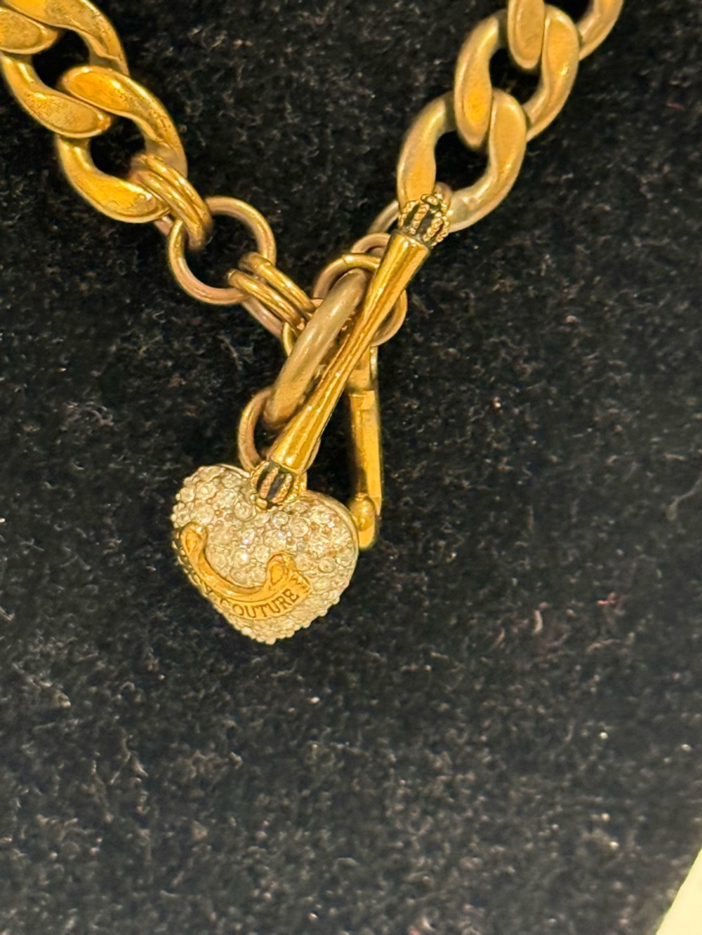 Juicy Couture Y2K Vintage Gold Necklace ~ RARE - Picture 3 of 6
